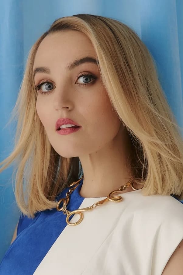 Chloe Fineman: SNL Star, Impression Queen & Rising Film Actor