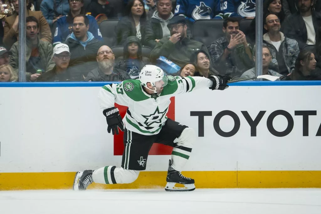 Stars vs Jets: NHL Showdown in Winnipeg
